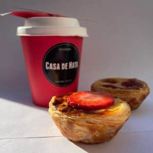 Pastéis de nata avec un café Spécial